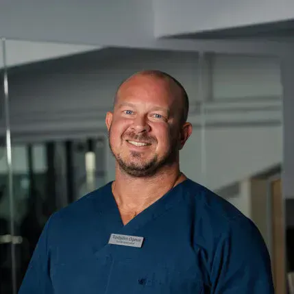Dr. Torbjørn Ogéus